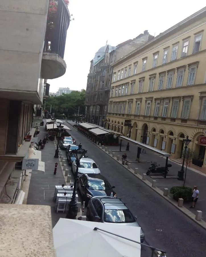 Danube Bridge Apartments Budapest
