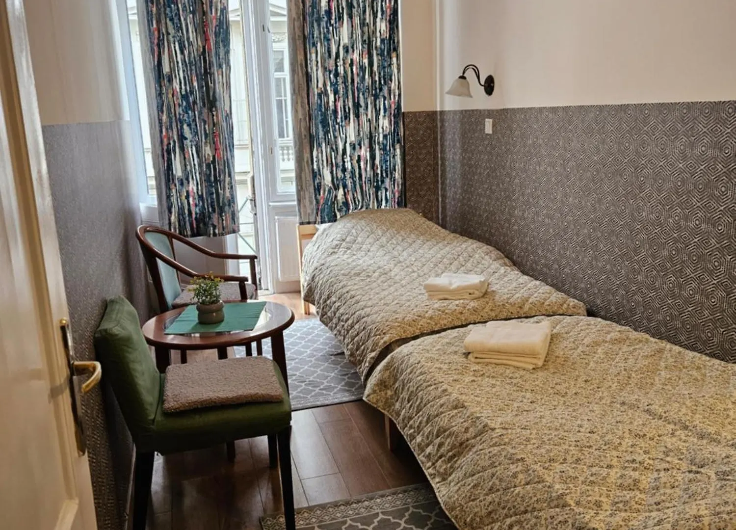 Danube Bridge Apartments Budapest 0*,  Hungary